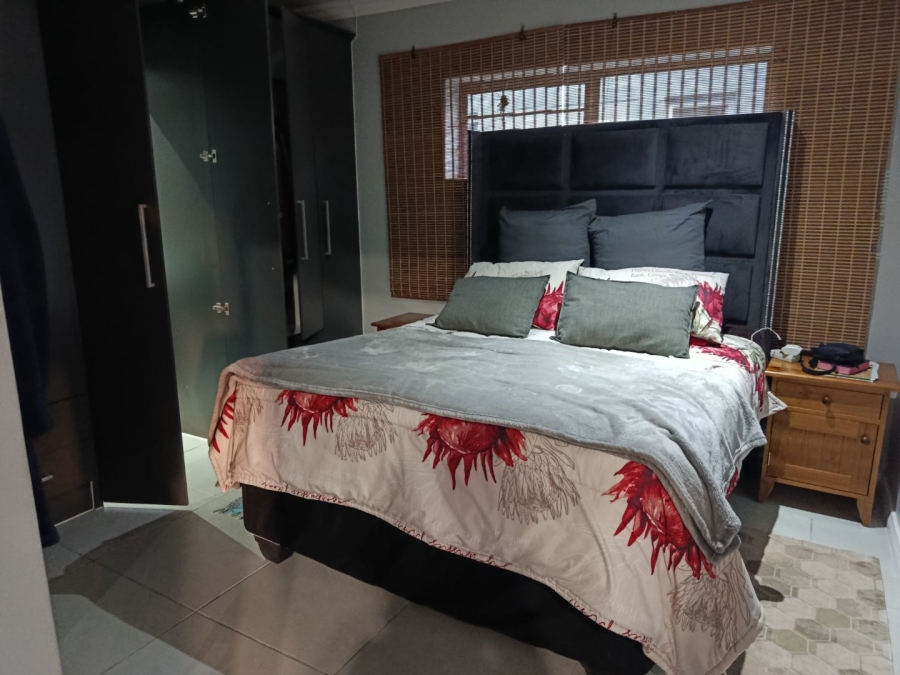 3 Bedroom Property for Sale in Fairview Eastern Cape